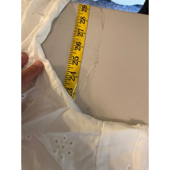 Torrid White Embroidered Eyelet Blouse Torrid Size 2 2X - Picture 7 of 10